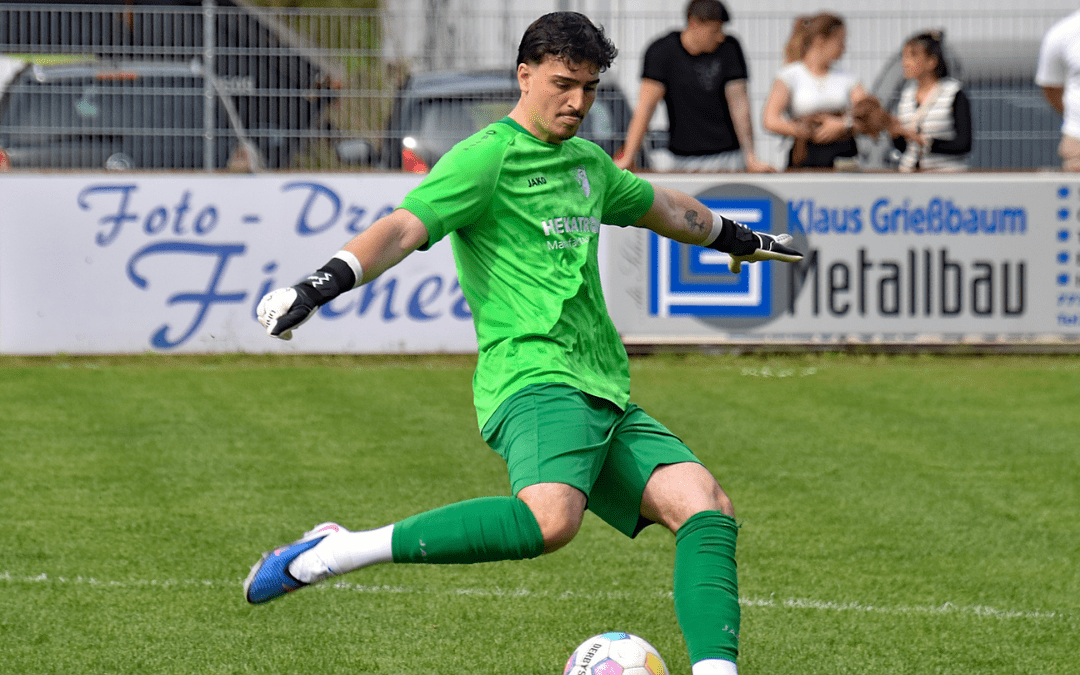 Doppelpack von Häringer sichert Hausen Auswärtssieg