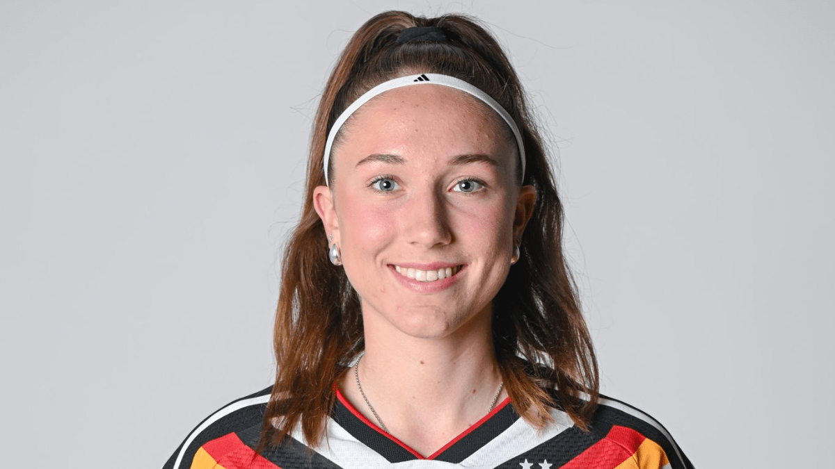 Laura Ernst