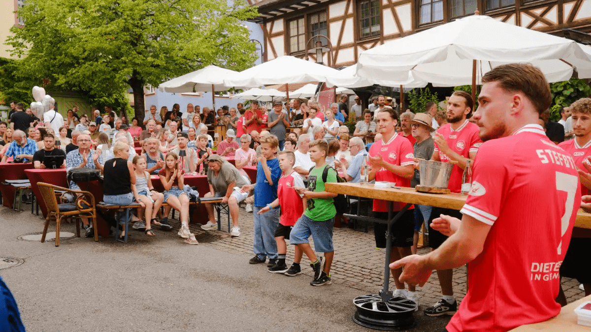 Bahlinger SC Teamvorstellung Besucher